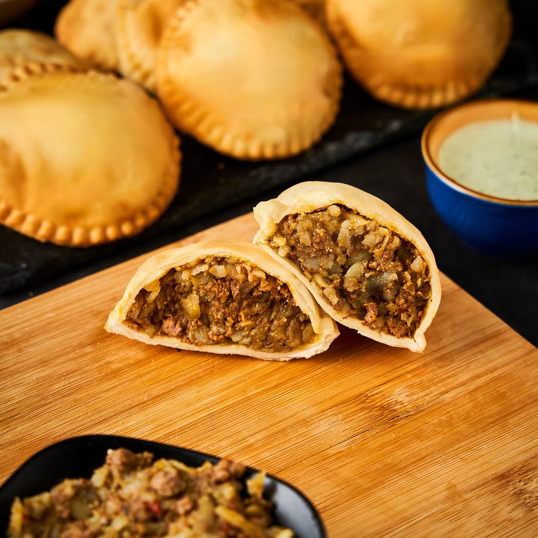 Pastel de Carne Molida (10 Unidades, crudos)