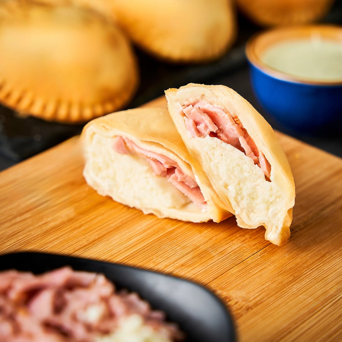 Pastel de Jamón y Queso (10 Unidades, crudos)