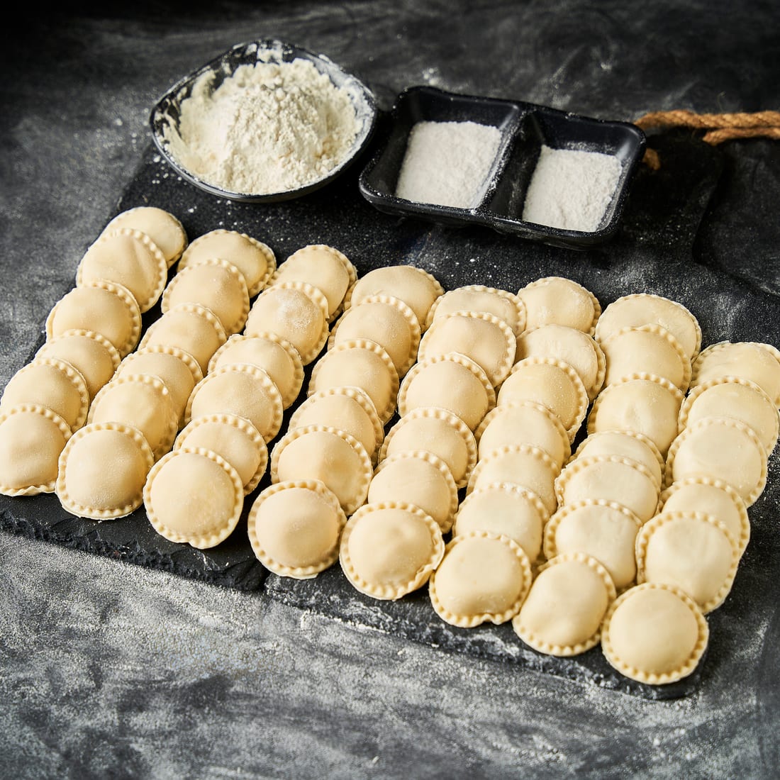 Pasteles Crudos por 50 Unidades (Relleno a Elección)